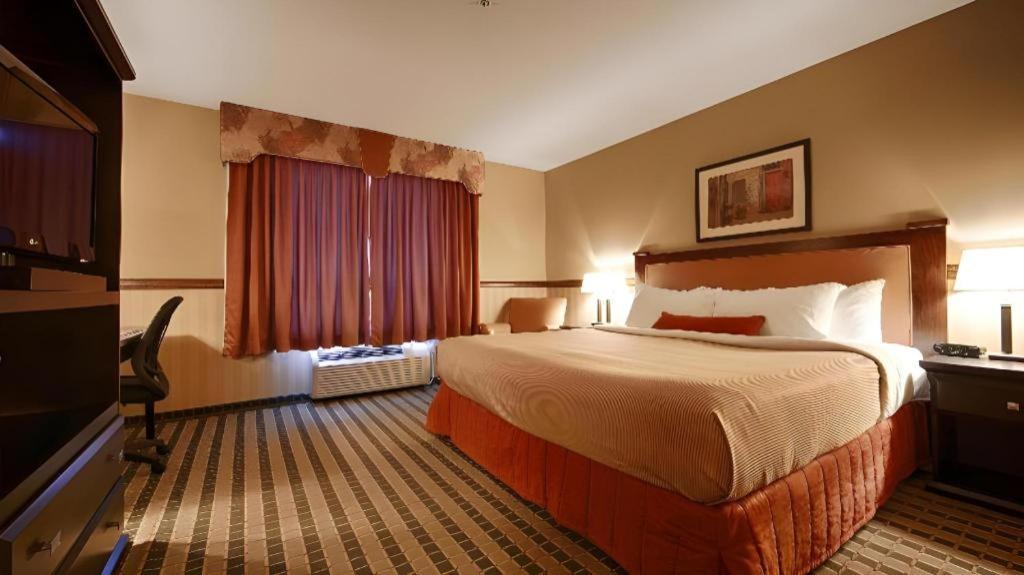 Best Western Diamond Inn Three Hills Esterno foto