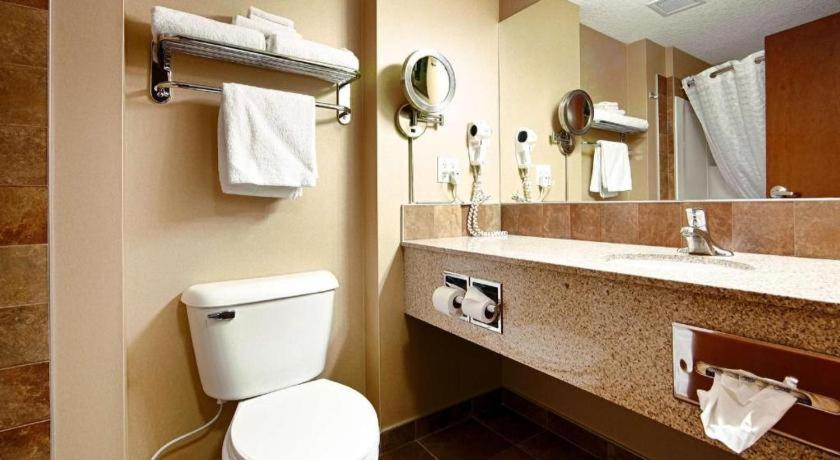 Best Western Diamond Inn Three Hills Esterno foto