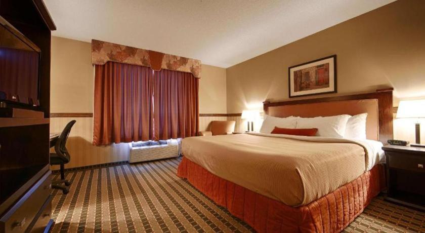 Best Western Diamond Inn Three Hills Esterno foto